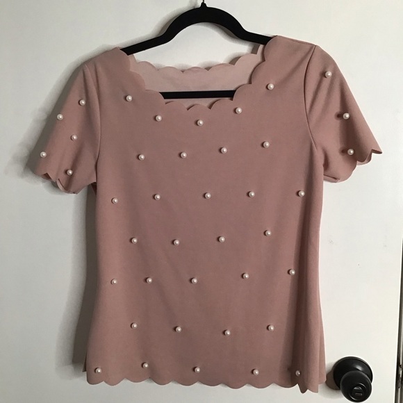 Tops - Dusty Rose Women’s Short Sleeves Top with Pearls US 8